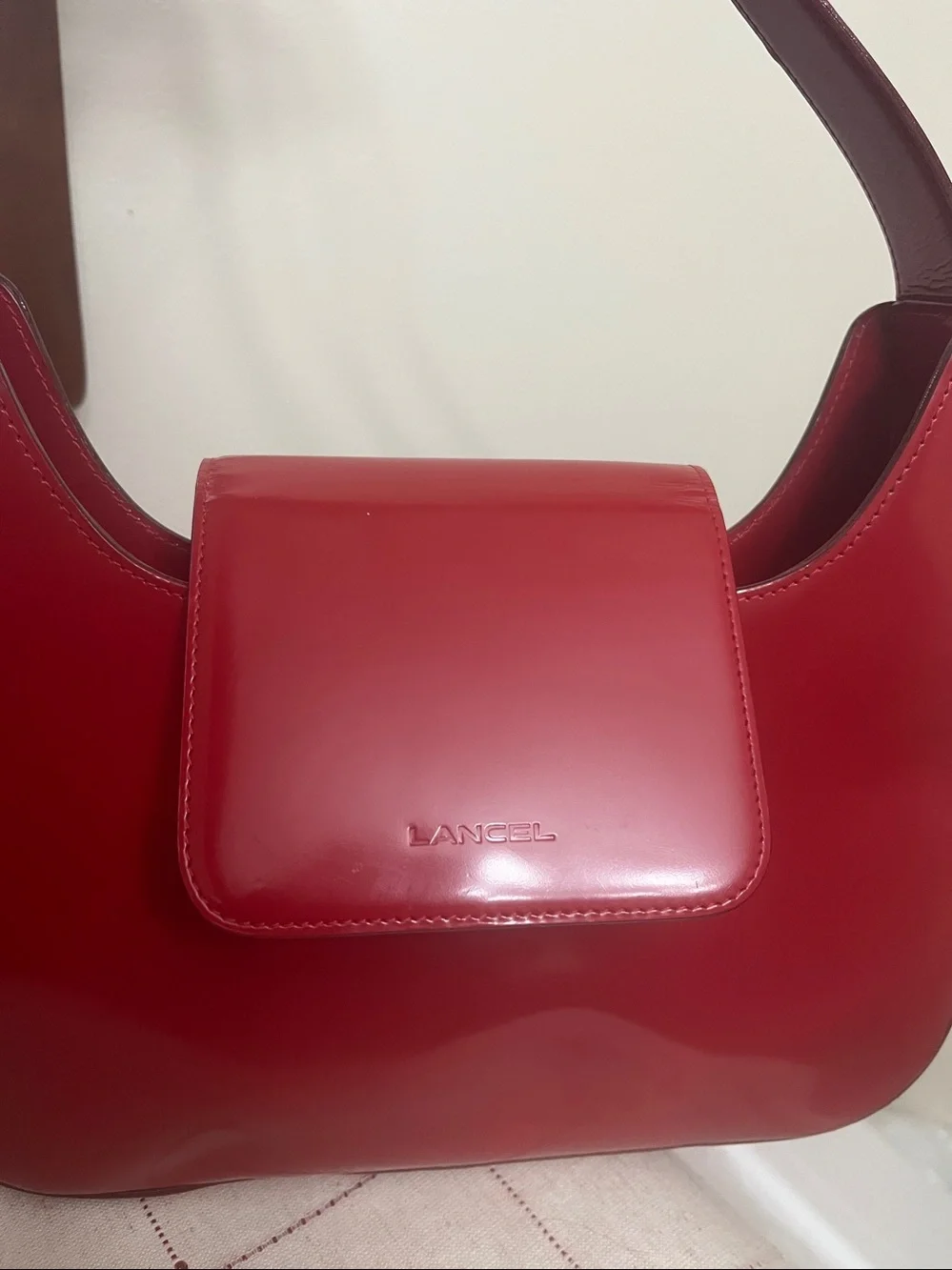 Red Leather medium structured Lancel Shoulder Bag